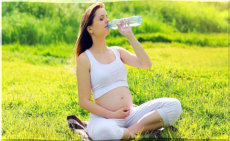 Pregnant drinking water