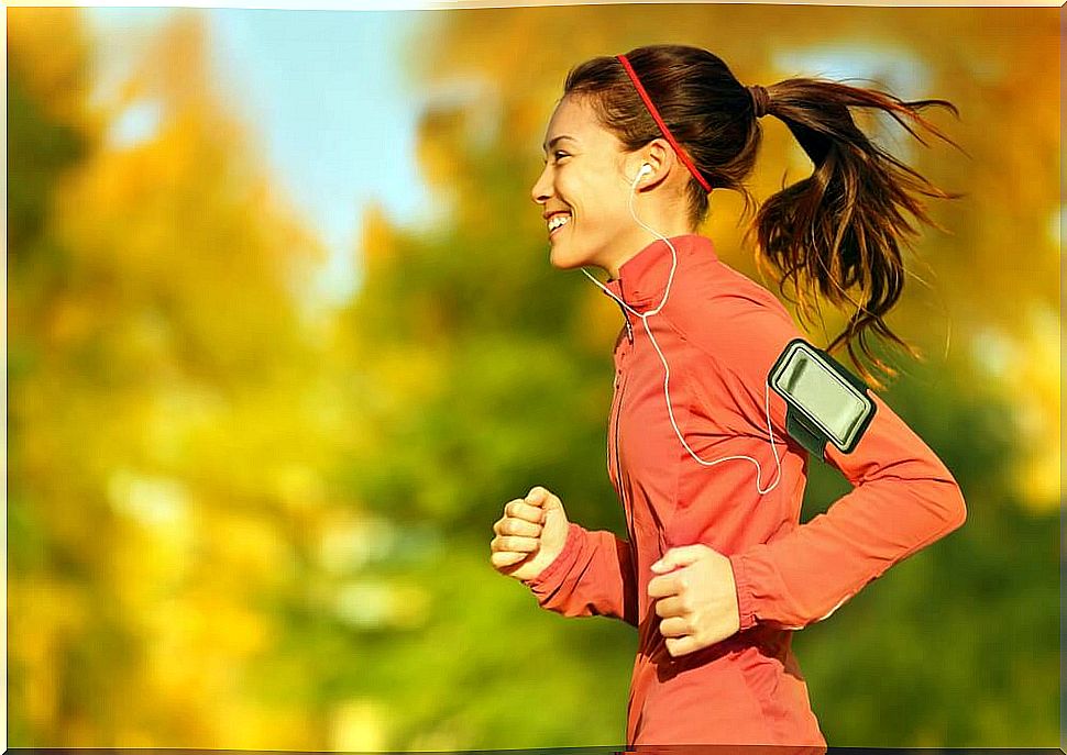 Benefits and Disadvantages of Running and Listening to Music