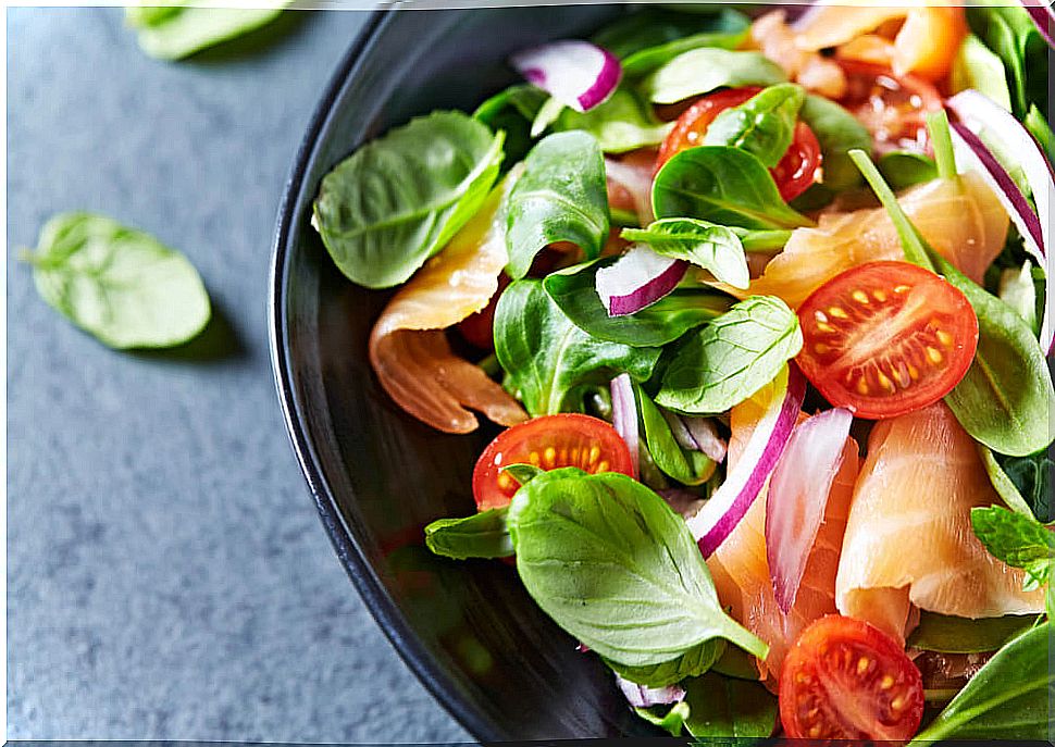 Hidden calories: your salad isn't always as healthy as you think