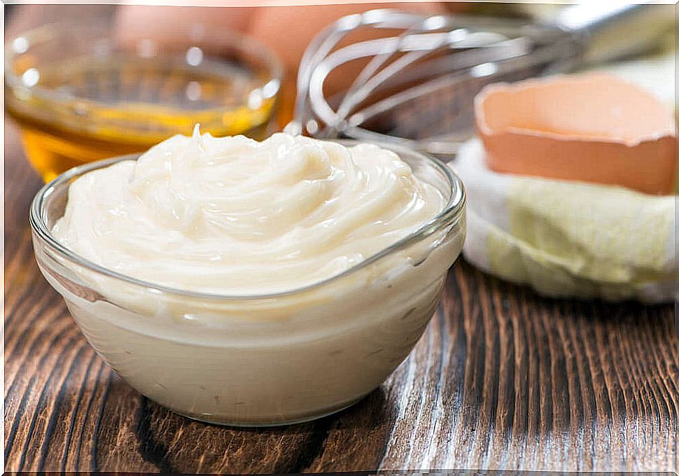 Freshly made mayonnaise with egg.