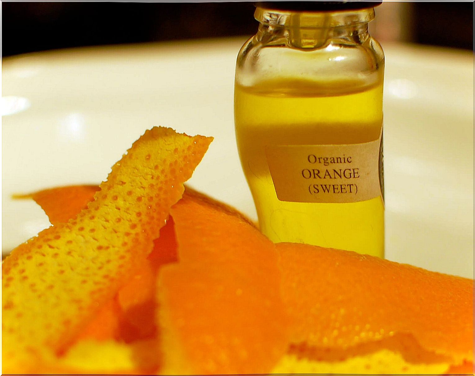 orange oil to treat nail fungus 2