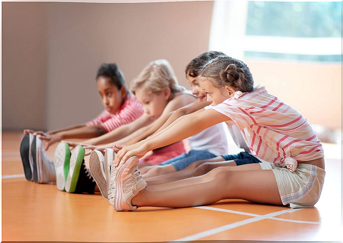 Stretches to avoid injuries due to excessive physical activity in children.